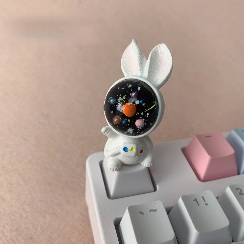 Original Personalized Creative Keycap Space Rabbit 3D Cute Customized R4 Cross Axis for Girls Mechanical Keyboard artisan Cap